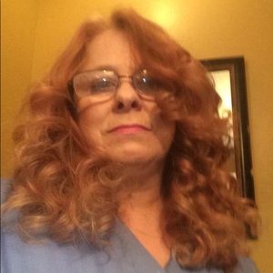 Meet your Posher, Leslie